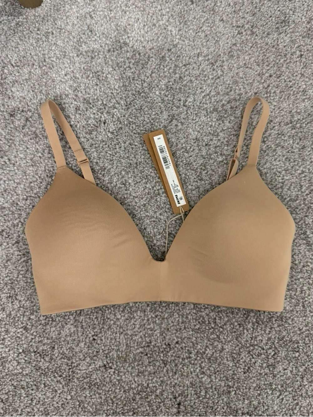 SKIMS Wireless Form T-Shirt Bra Size 30B